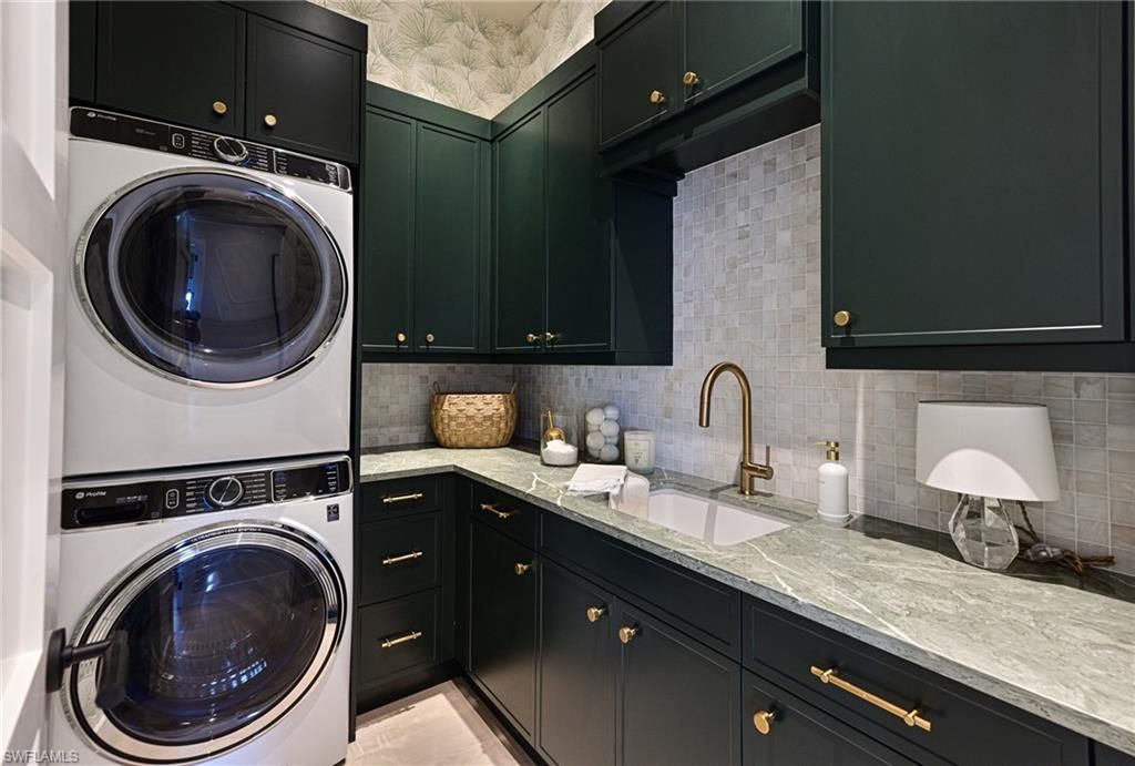 105 Saint Eustacius Ln, Bonita Springs, FL 34134 Photo