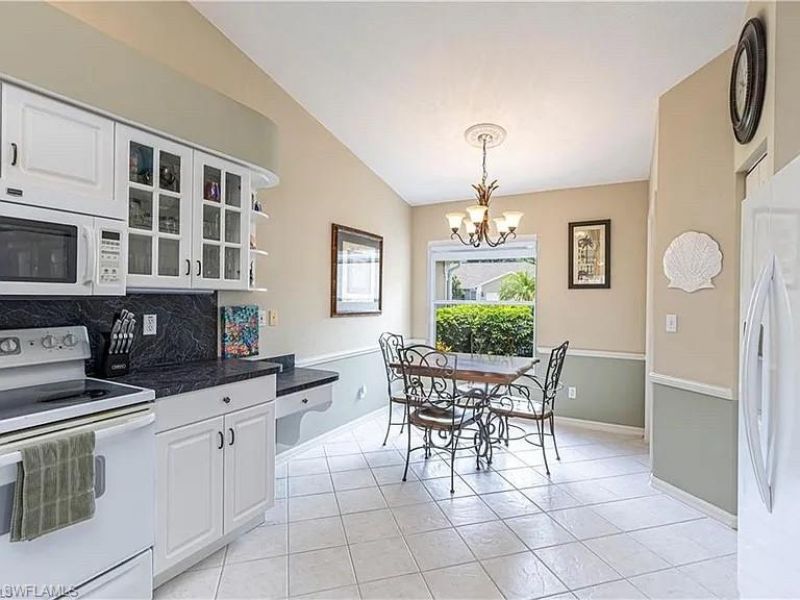 5595 Greenwood Cir, Unit 92, Naples, FL 34112 Photo