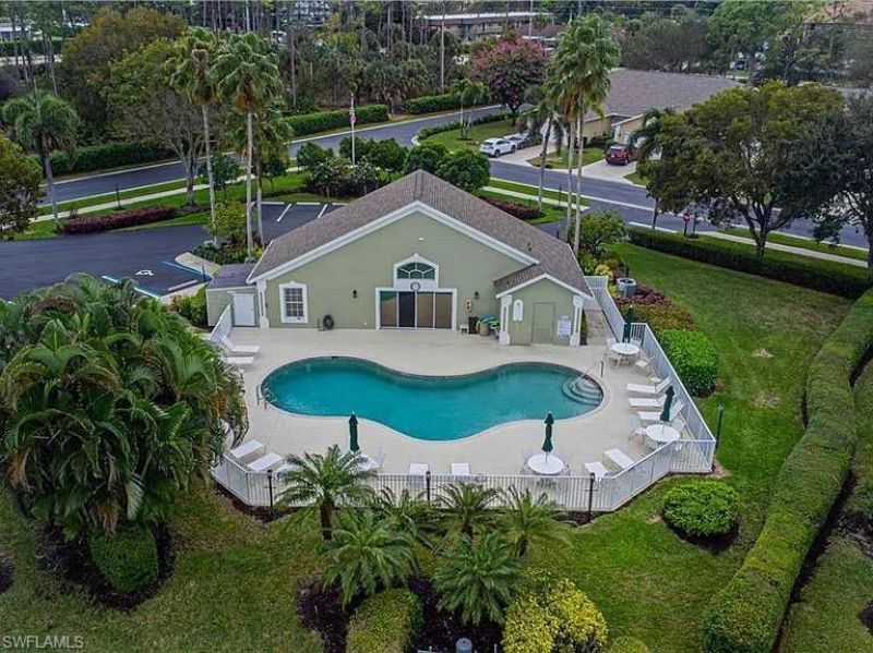 5595 Greenwood Cir, Unit 92, Naples, FL 34112 Photo