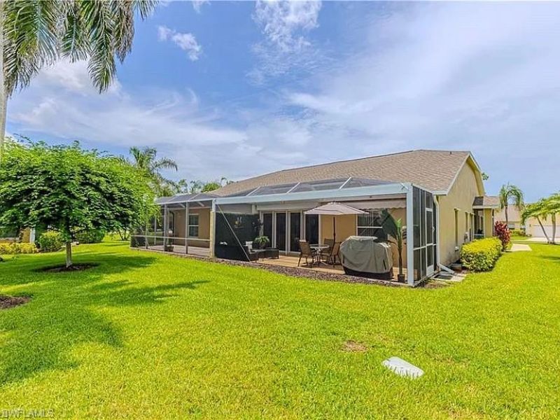 5595 Greenwood Cir, Unit 92, Naples, FL 34112 Photo