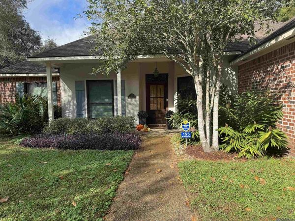 155 Seyburn Dr, Baton Rouge, LA 70808