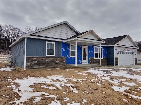 2929 Blue Jay Lane, Portage, WI 53901