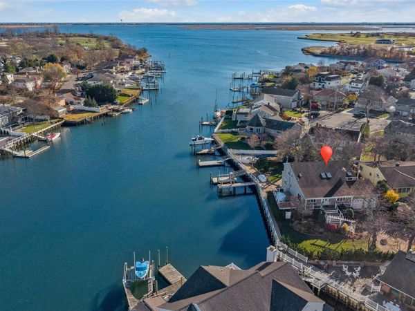 3522 Frederick Street, Oceanside, NY 11572