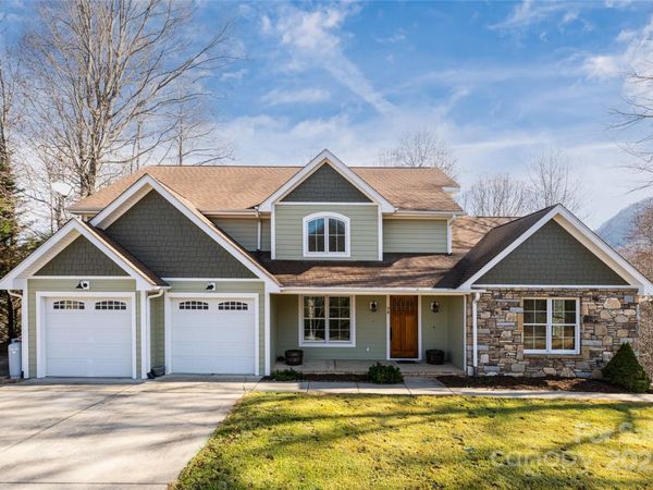 98 Sovereign Lane , Fairview, NC 28730