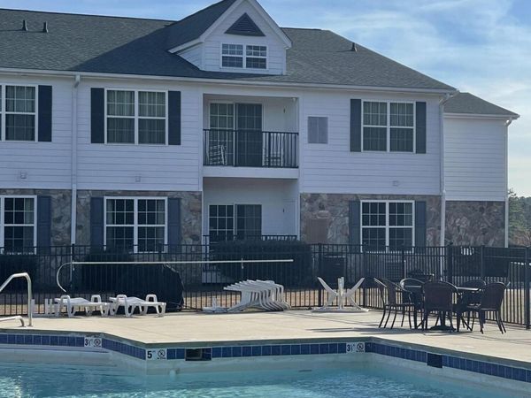 520 Little River Farm Boulevard, Unit C100, Carthage, NC 28327