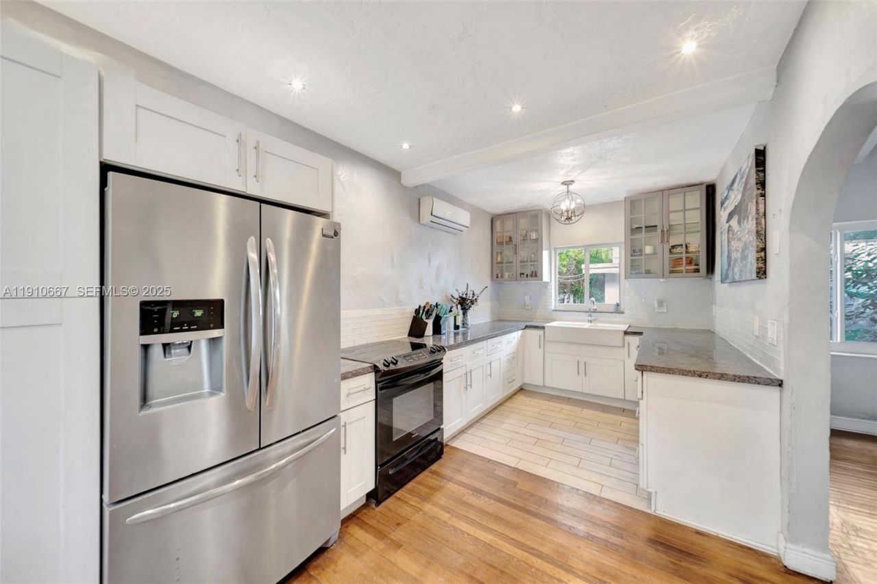 619 NE 87th St, Miami, FL 33138 Photo