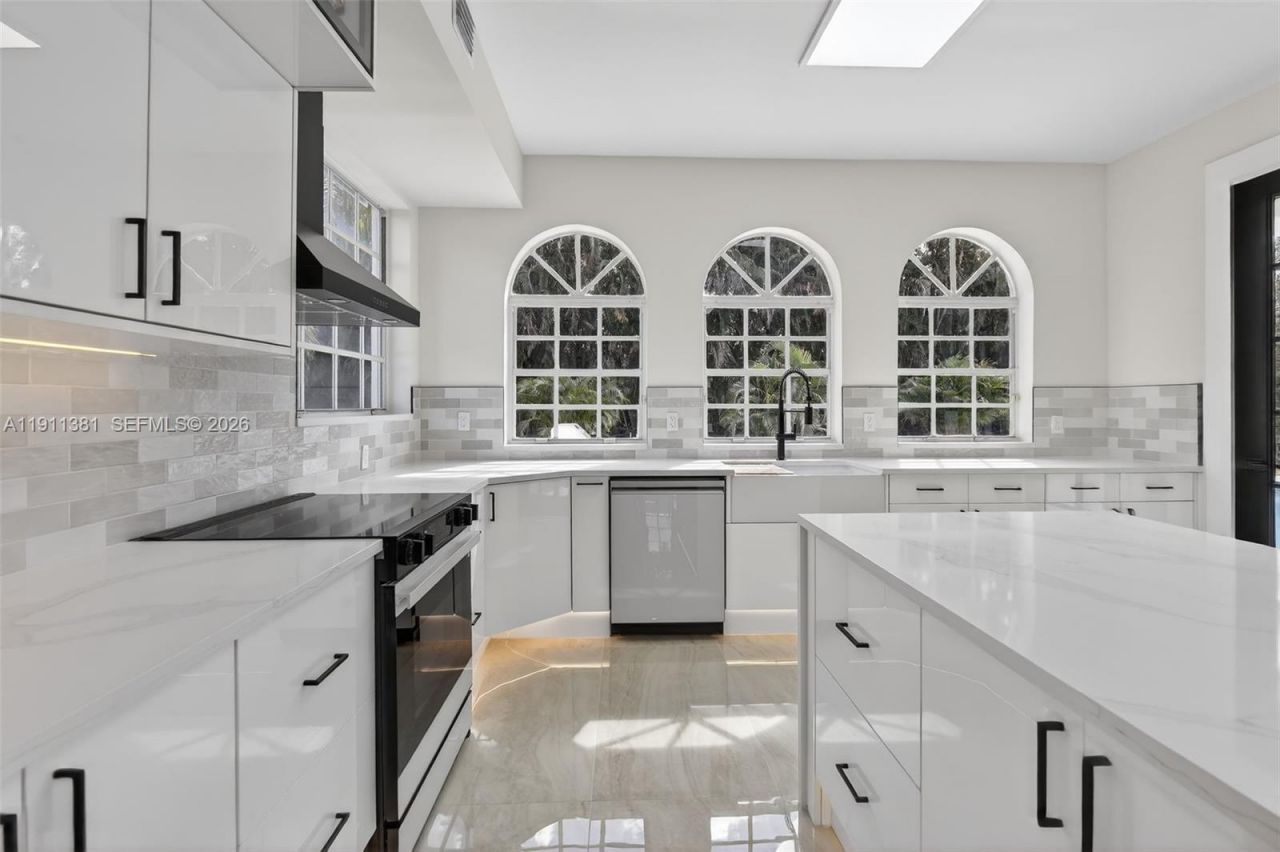 12360 SW 1st St, Plantation, FL 33325 Photo