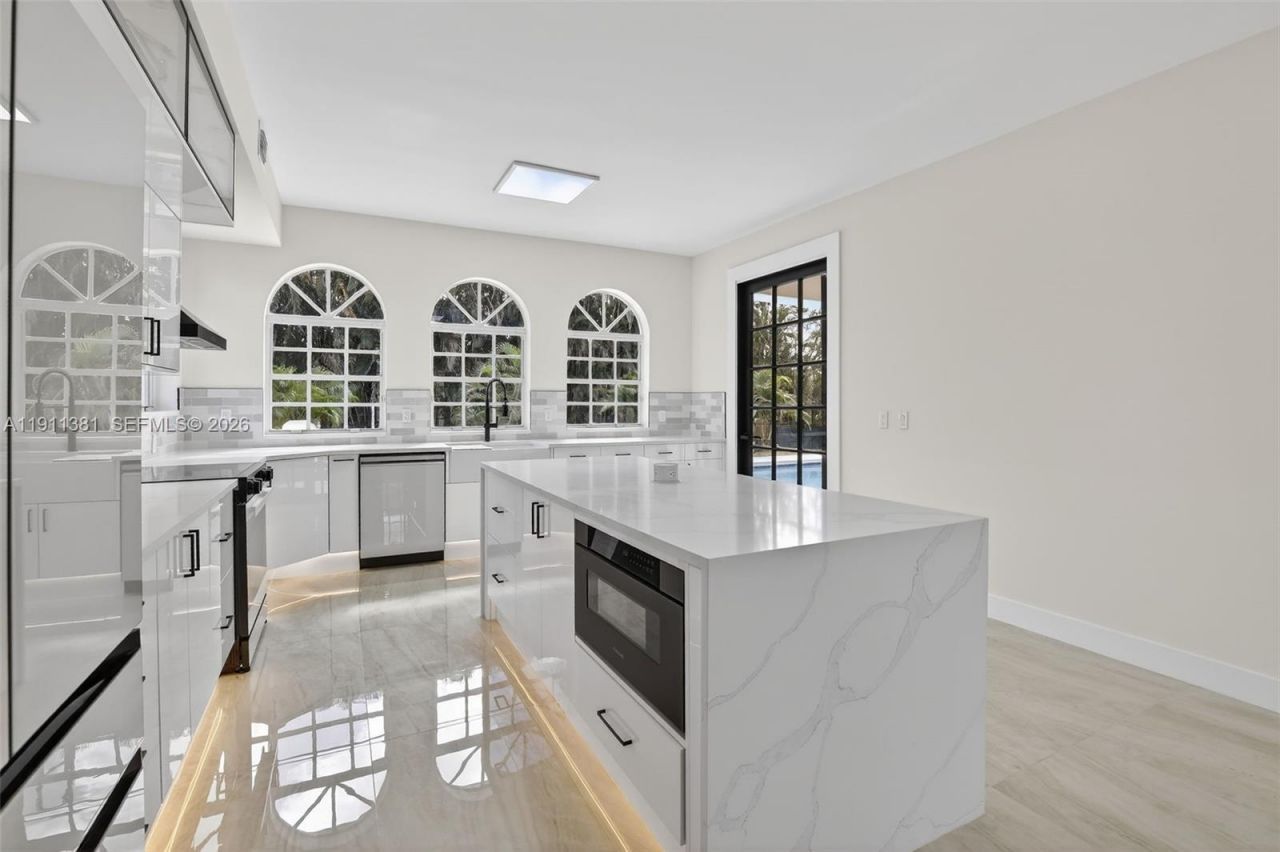 12360 SW 1st St, Plantation, FL 33325 Photo