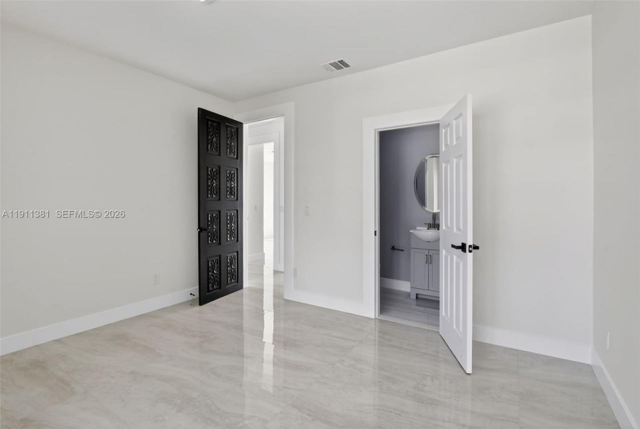 12360 SW 1st St, Plantation, FL 33325 Photo