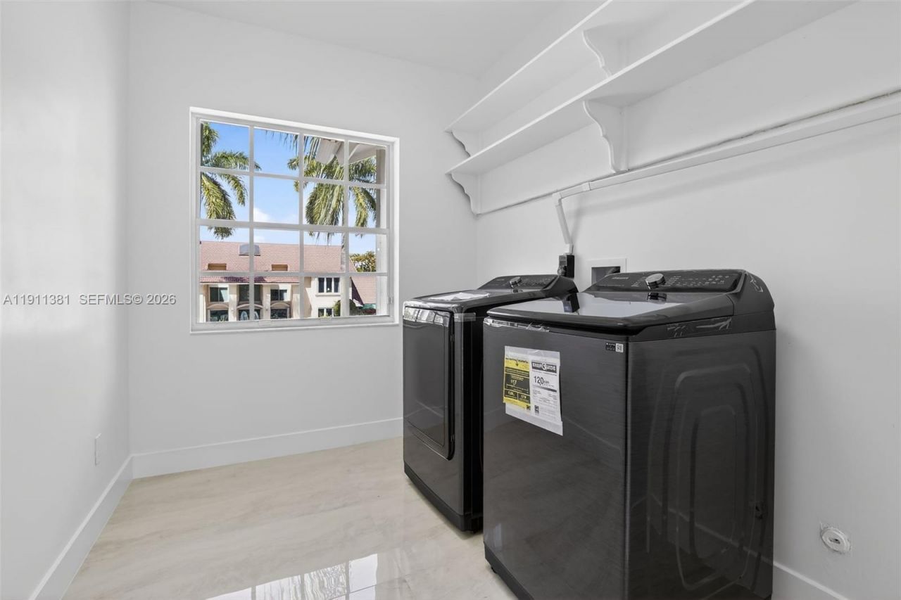 12360 SW 1st St, Plantation, FL 33325 Photo