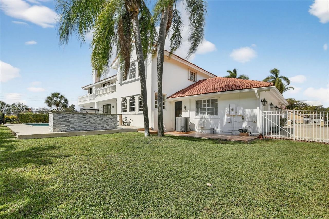 12360 SW 1st St, Plantation, FL 33325 Photo