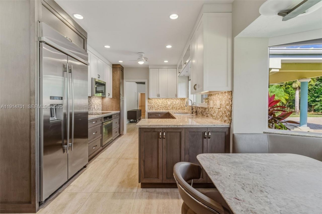 8001 SW 66th Ter, Miami, FL 33143 Photo