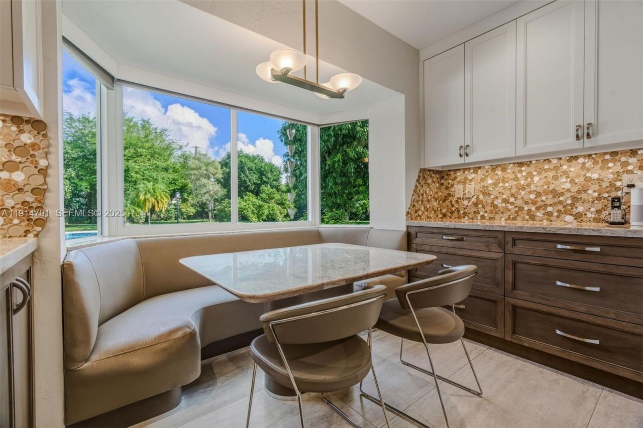 8001 SW 66th Ter, Miami, FL 33143 Photo