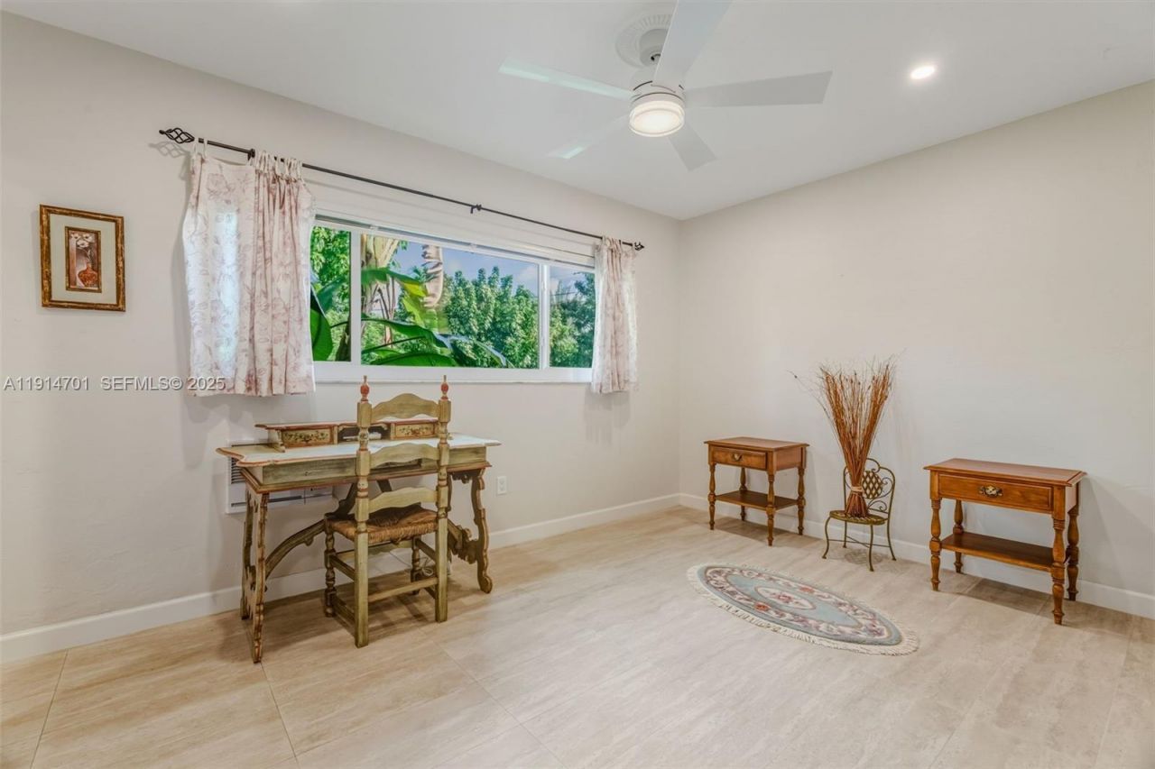 8001 SW 66th Ter, Miami, FL 33143 Photo