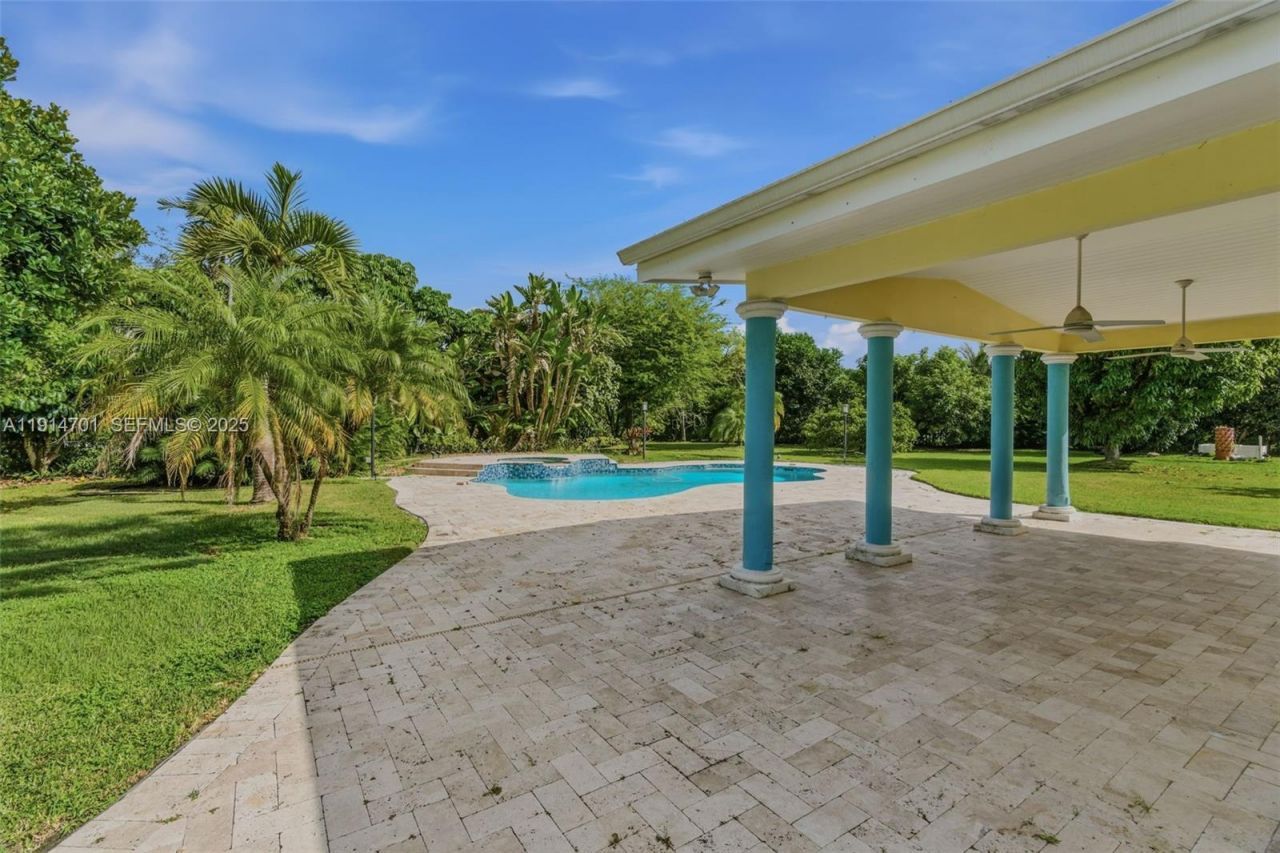 8001 SW 66th Ter, Miami, FL 33143 Photo