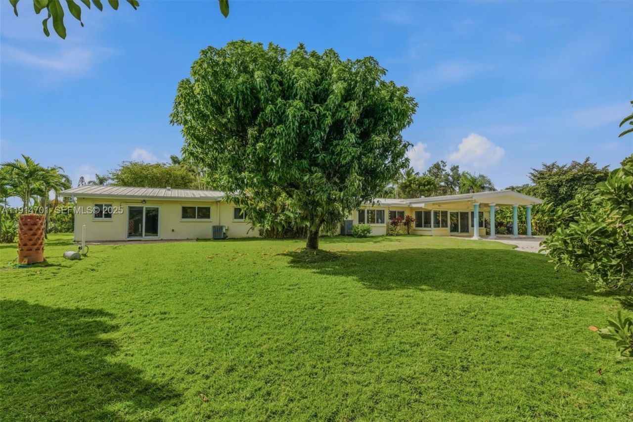 8001 SW 66th Ter, Miami, FL 33143 Photo