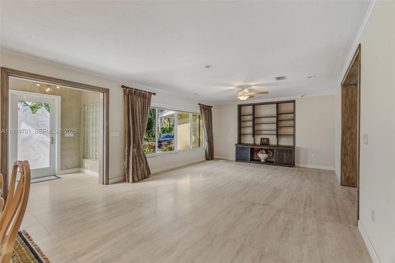 8001 SW 66th Ter, Miami, FL 33143 Photo