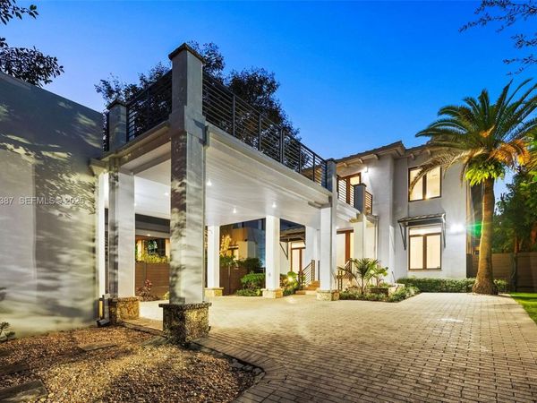 1621 S Bayshore Dr, Miami, FL 33133