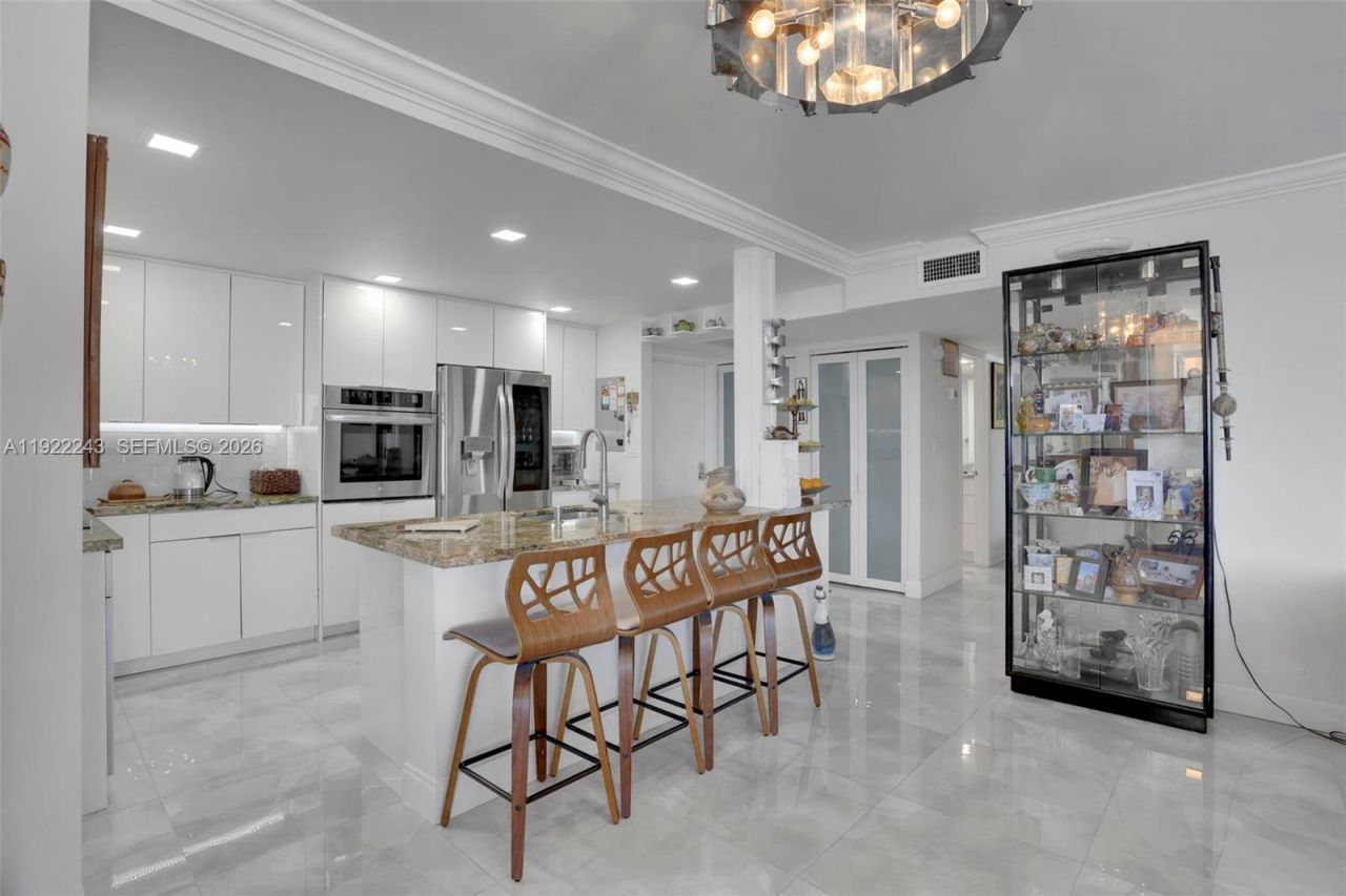 1149 Hillsboro Mile, Unit 1011, Hillsboro Beach, FL 33062 Photo