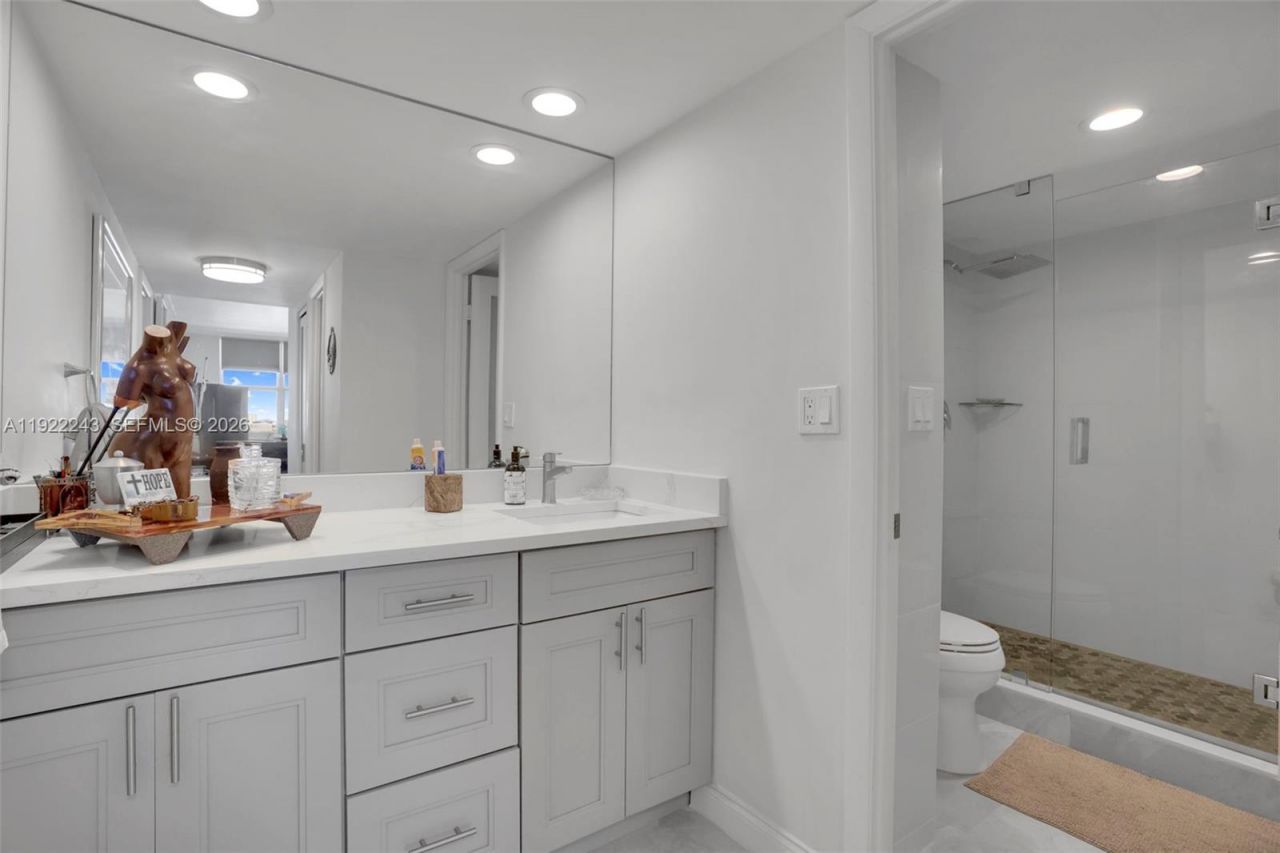 1149 Hillsboro Mile, Unit 1011, Hillsboro Beach, FL 33062 Photo