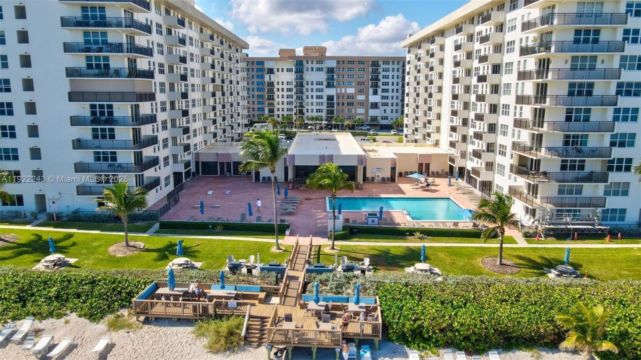 1149 Hillsboro Mile, Unit 1011, Hillsboro Beach, FL 33062 Photo