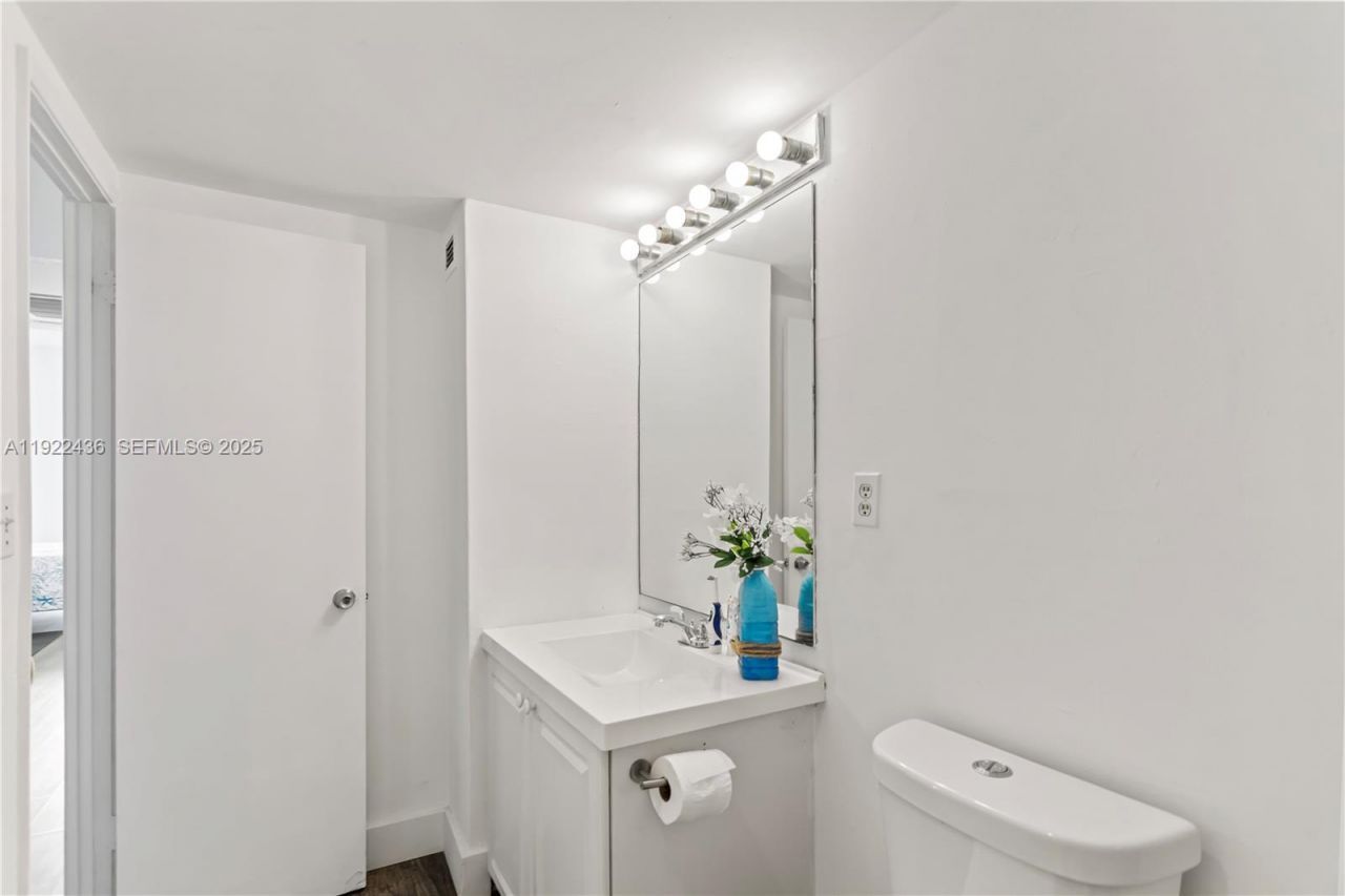 19390 Collins Ave, Unit PH-7, Sunny Isles Beach, FL 33160 Photo