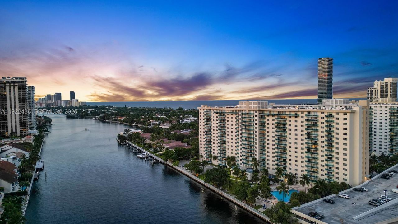 19390 Collins Ave, Unit PH-7, Sunny Isles Beach, FL 33160 Photo