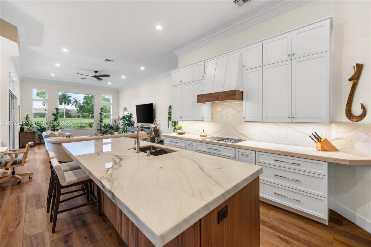 2589 Mayfair Ln, Weston, FL 33327 Photo