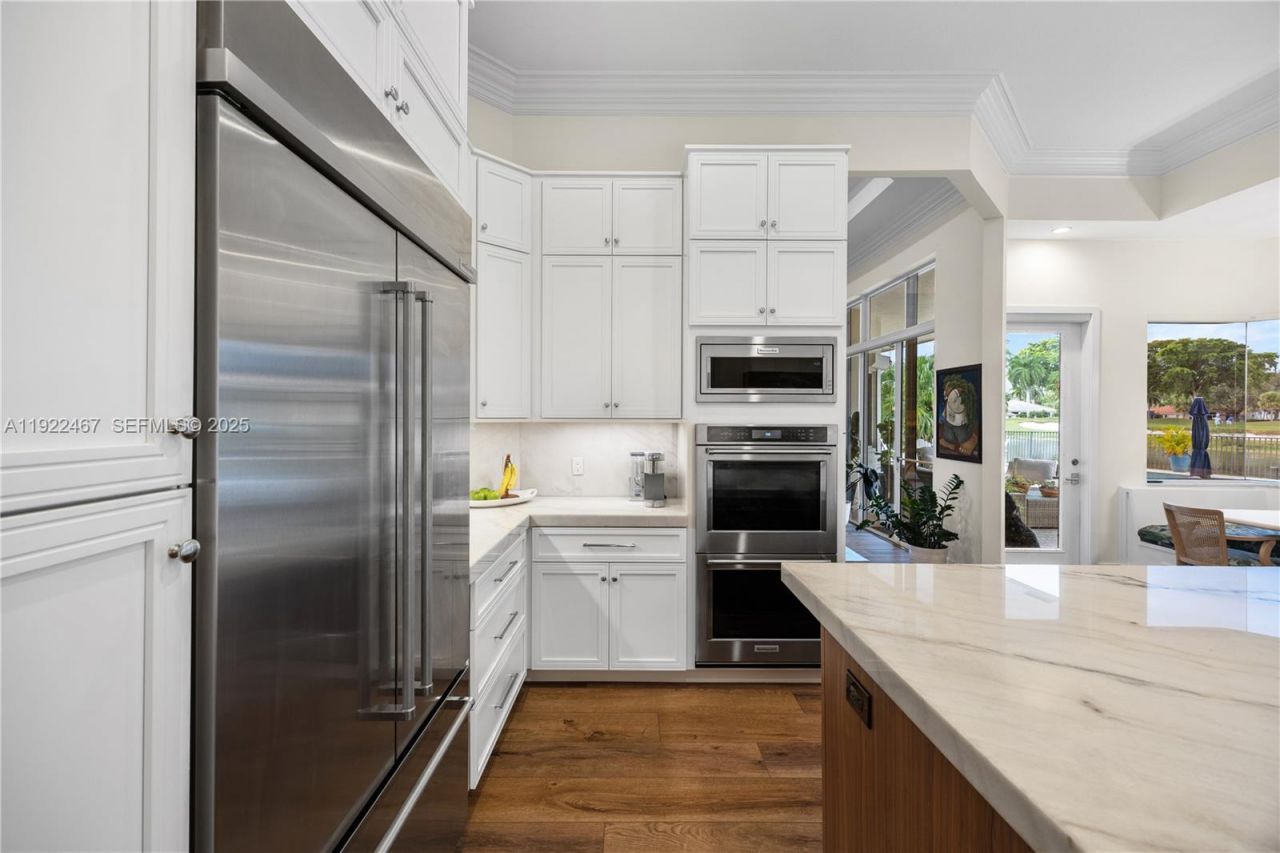 2589 Mayfair Ln, Weston, FL 33327 Photo