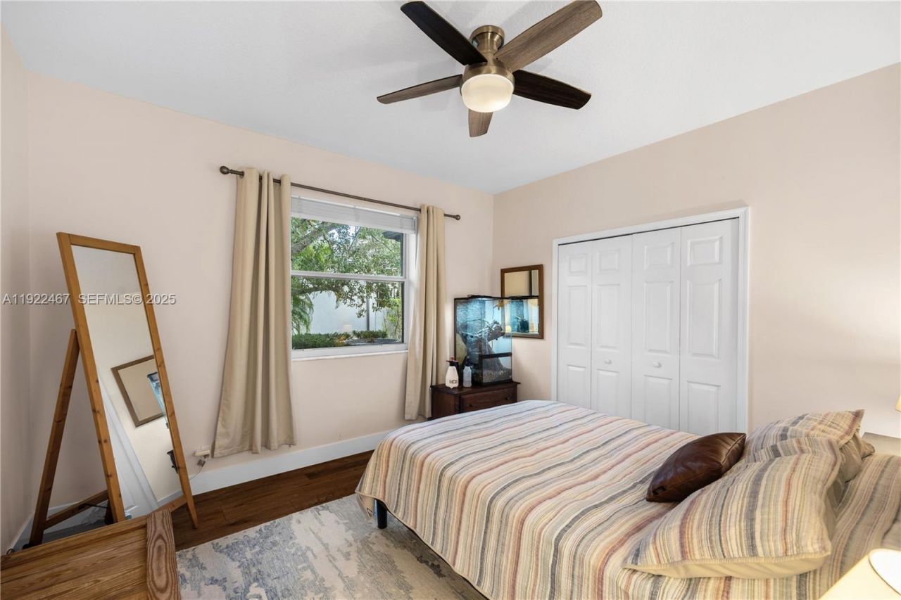 2589 Mayfair Ln, Weston, FL 33327 Photo