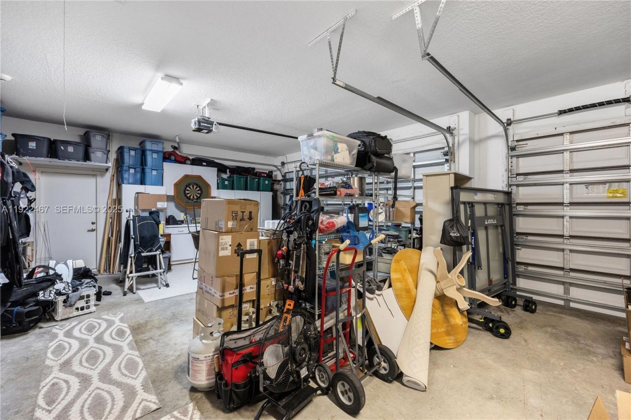 2589 Mayfair Ln, Weston, FL 33327 Photo