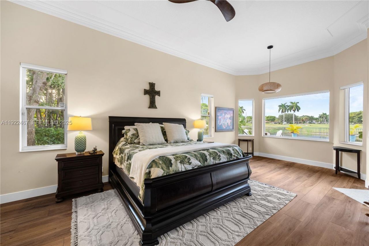 2589 Mayfair Ln, Weston, FL 33327 Photo