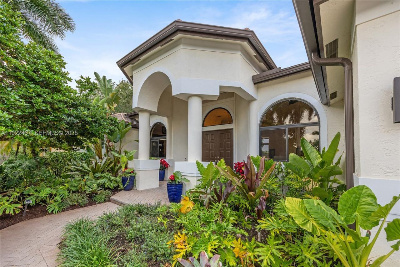 2589 Mayfair Ln, Weston, FL 33327 Photo