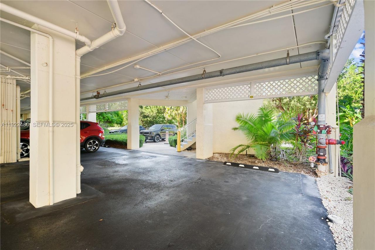 87851 Old Hwy, Unit M24, Islamorada, FL 33036 Photo