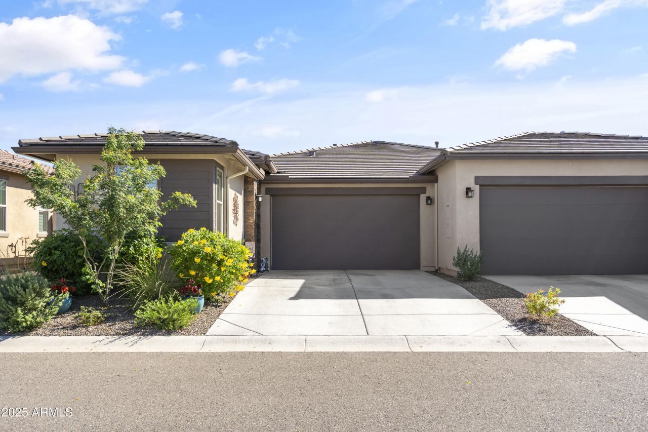 5343 N 205th Drive, Buckeye, AZ 85396 Main Photo
