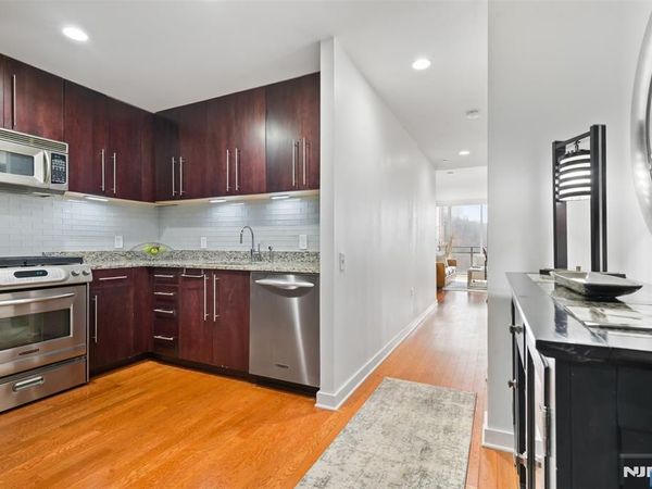 1017 Hudson Park 1017, Unit 1017, EDGEWATER, NJ 07020