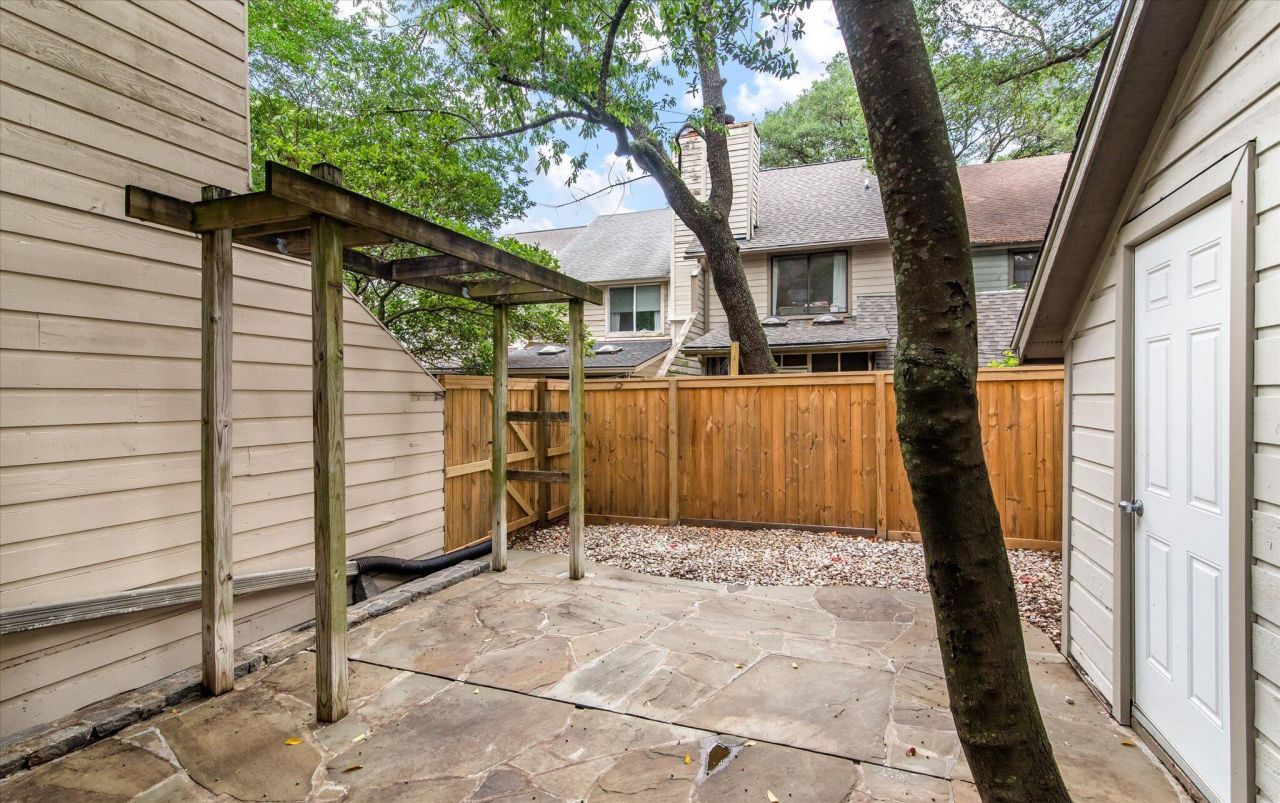 321 Lapwing Lane Photo 20