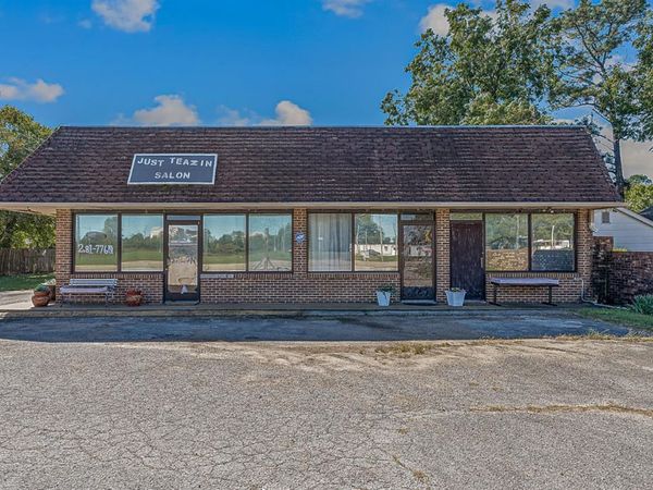 1017 S Airbase Highway, Gosnell, AR 72315