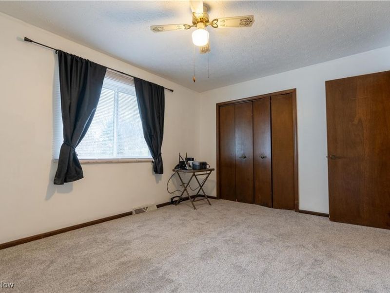 4529-4533 Camelot Circle, Uniontown, OH 44685 Photo 10