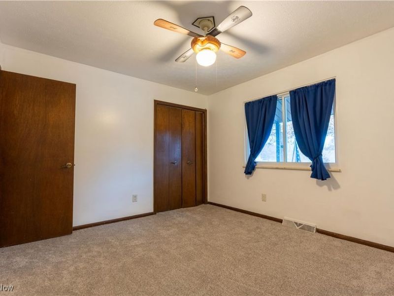 4529-4533 Camelot Circle, Uniontown, OH 44685 Photo 11