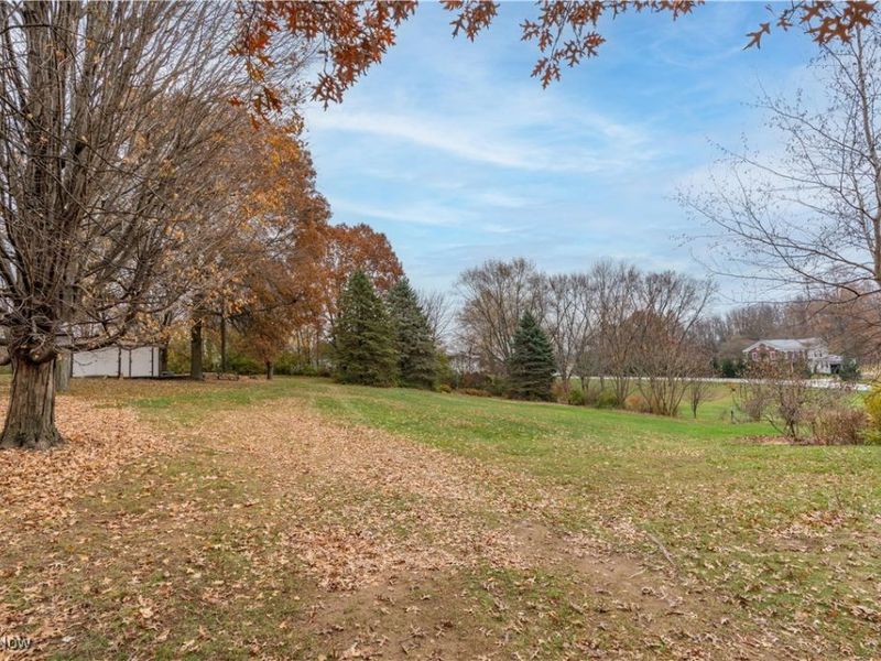 4529-4533 Camelot Circle, Uniontown, OH 44685 Photo 28