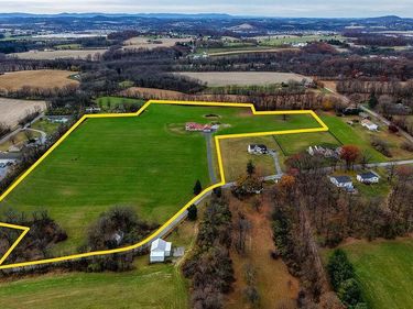 130 TROXEL ROAD, SHOEMAKERSVILLE, PA 19555