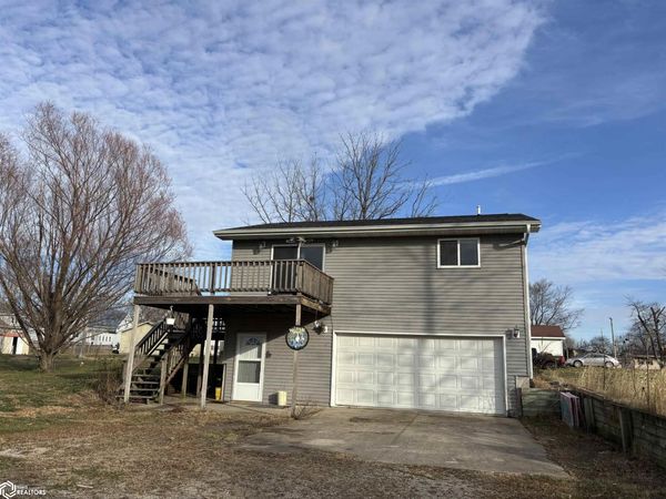 807 Chestnut Street, Donnellson, IA 52625