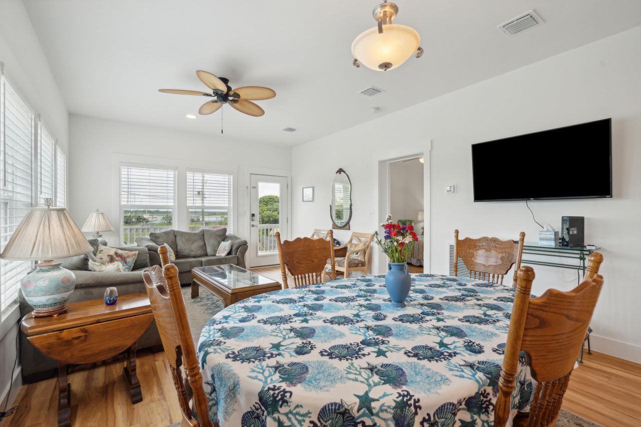 31 W 9th Street Photo 11