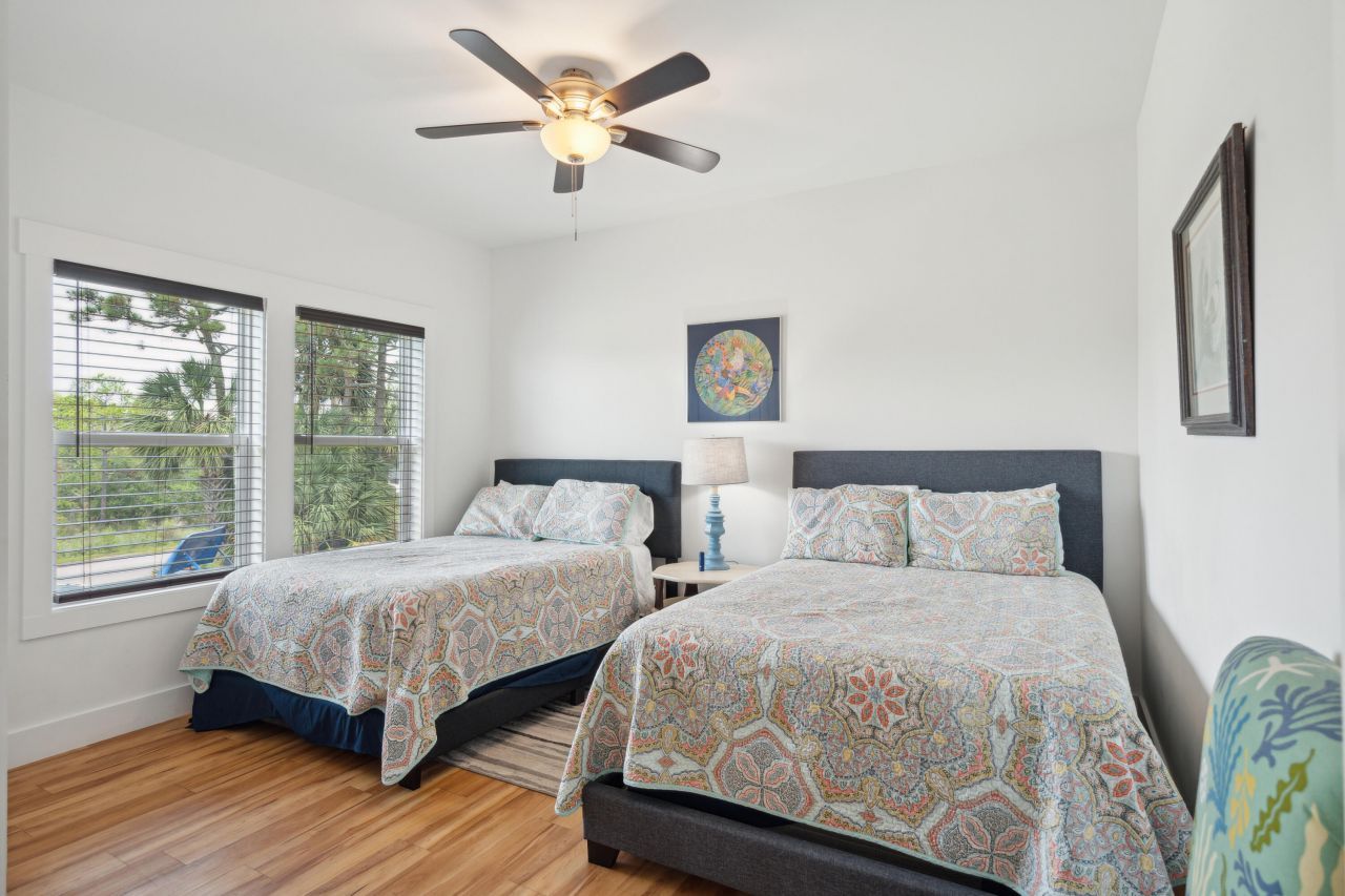 31 W 9th Street Photo 23