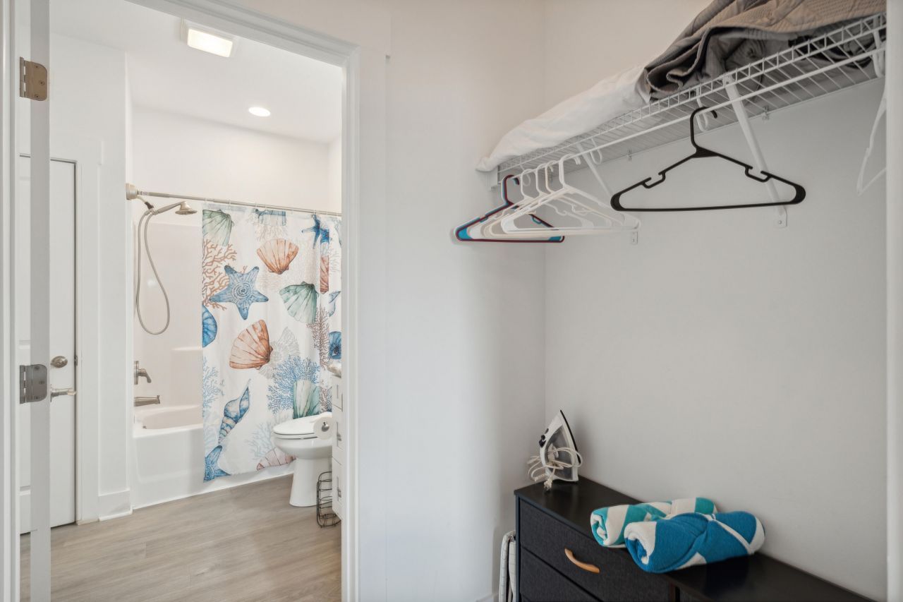 31 W 9th Street Photo 30