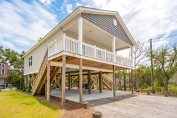 31 W 9th Street photo 4