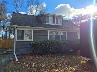 805 S Winding Drive, Waterford Twp, MI 48328