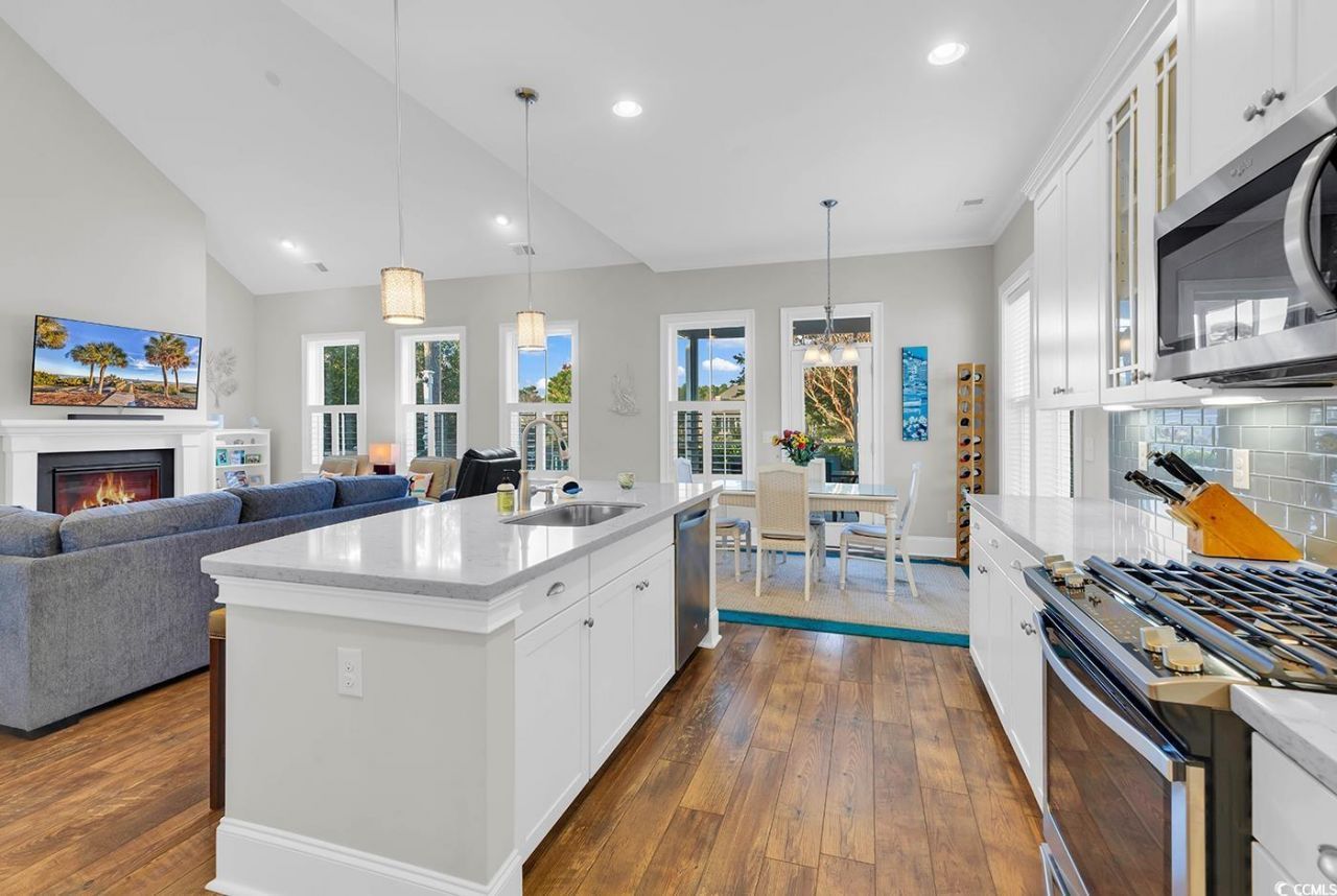 40 Winston Circle Photo 11