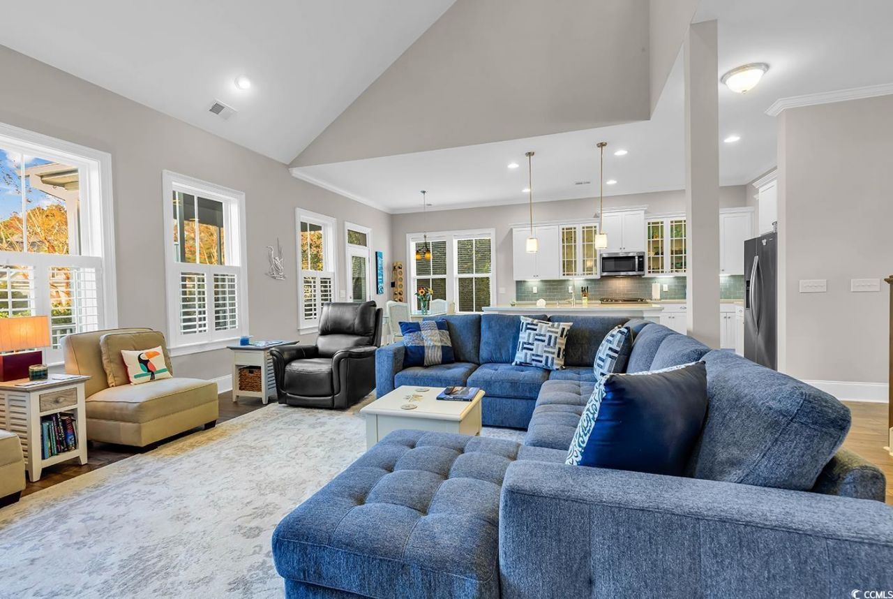 40 Winston Circle Photo 16